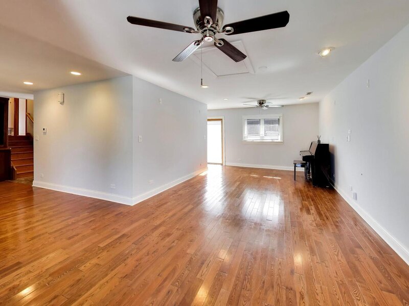 655 Flagstaff Lane Hoffman Estates IL 60169