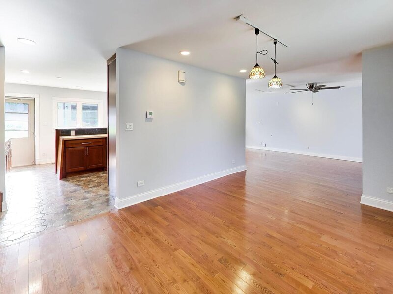 655 Flagstaff Lane Hoffman Estates IL 60169