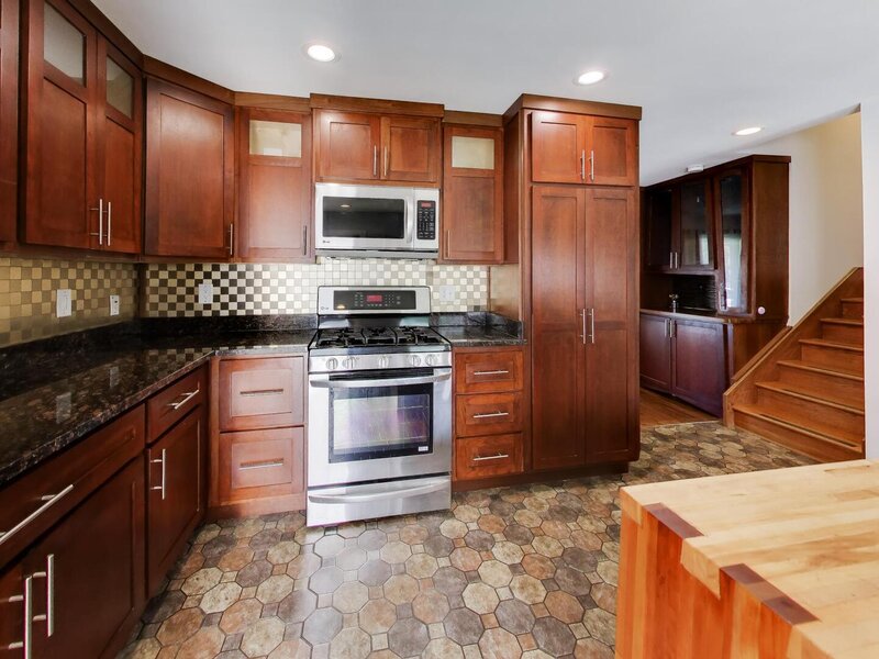 655 Flagstaff Lane Hoffman Estates IL 60169