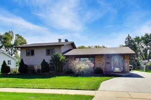 Photo of 655 Flagstaff Lane Hoffman Estates IL 60169