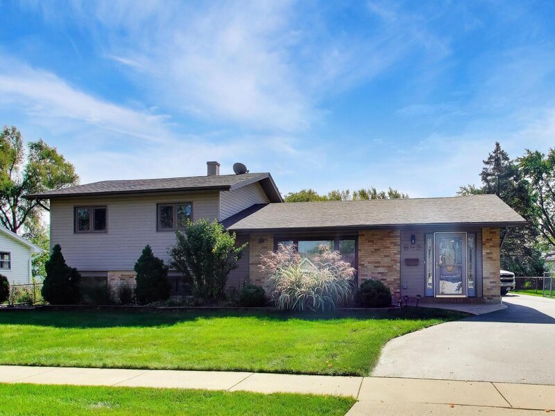 655 Flagstaff Lane Hoffman Estates IL 60169