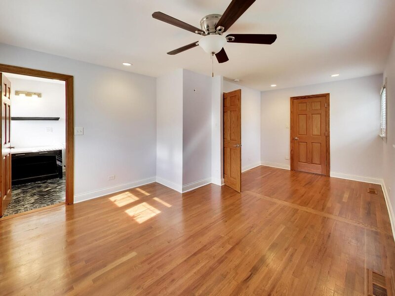 655 Flagstaff Lane Hoffman Estates IL 60169