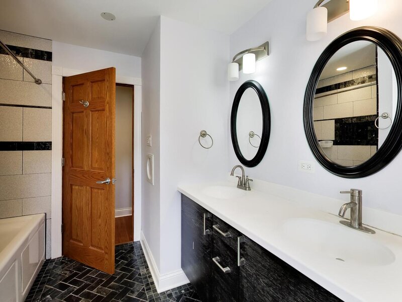 655 Flagstaff Lane Hoffman Estates IL 60169