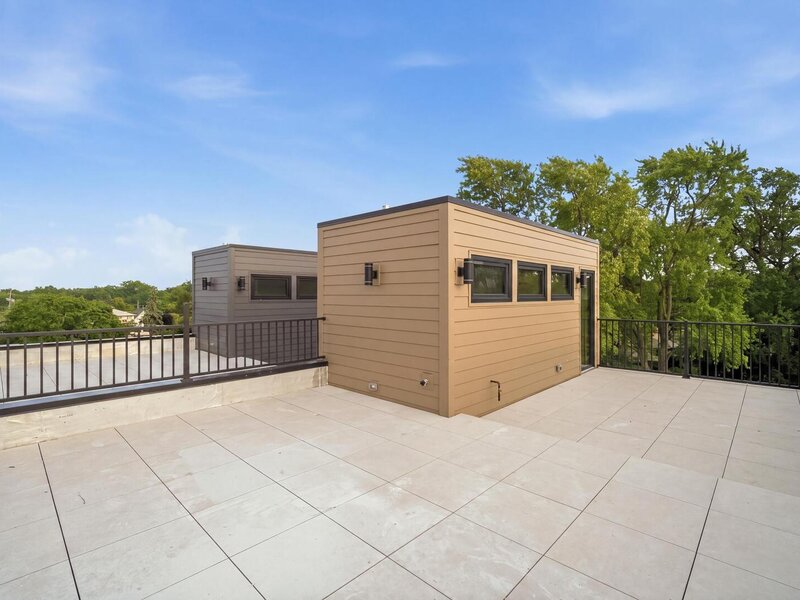 49 Prairie Avenue Highwood IL 60040