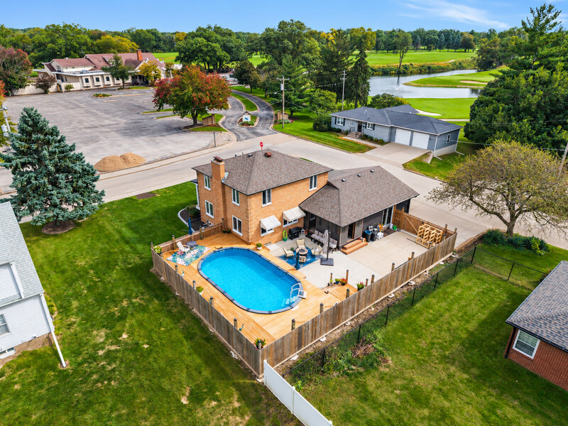 2315 10th Street East Moline IL 61244