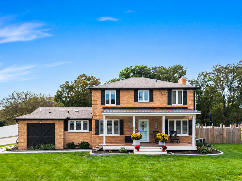 2315 10th Street East Moline IL 61244