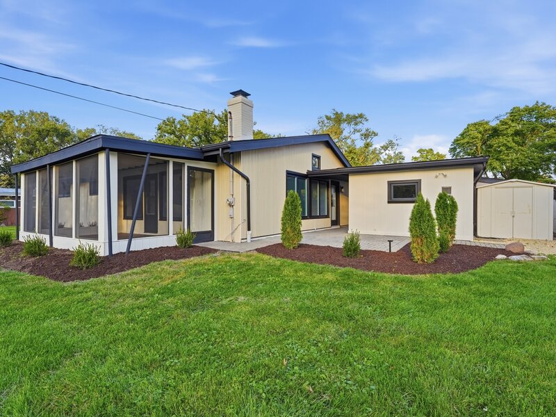 1 Forest Avenue Glen Ellyn IL 60137