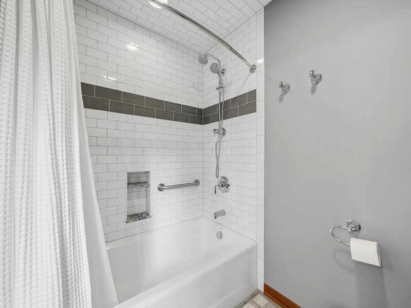 808 Lyndhurst Court Naperville IL 60563