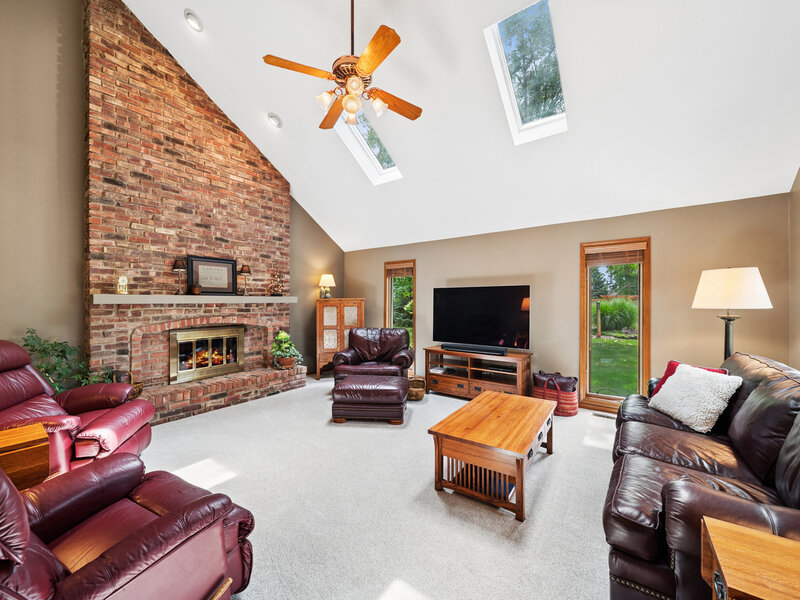 808 Lyndhurst Court Naperville IL 60563