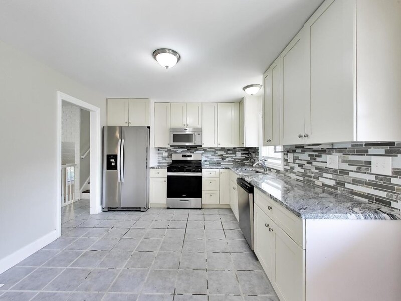 655 Thornwood Drive Buffalo Grove IL 60089