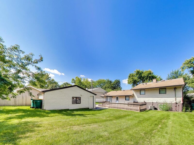 655 Thornwood Drive Buffalo Grove IL 60089