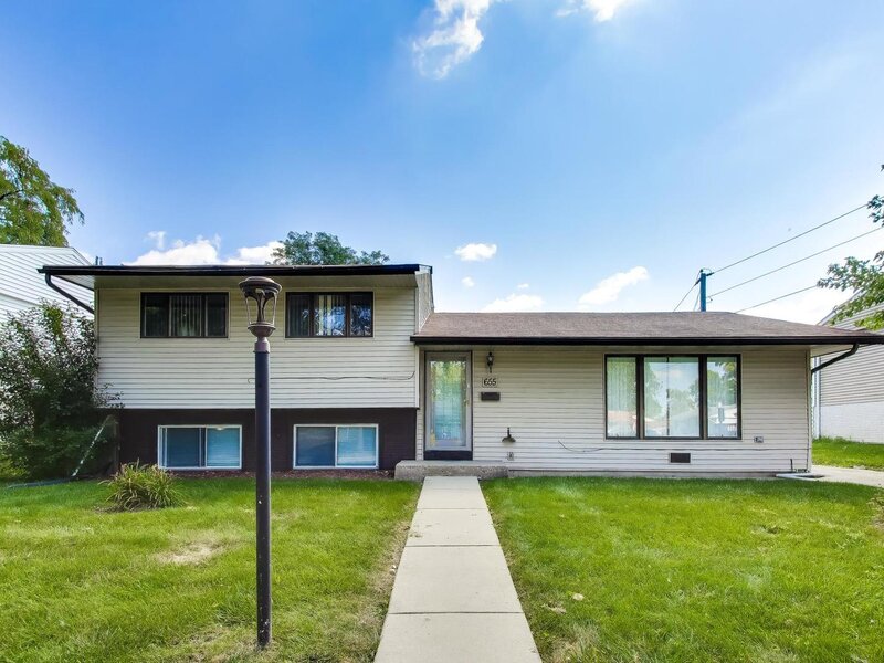 655 Thornwood Drive Buffalo Grove IL 60089