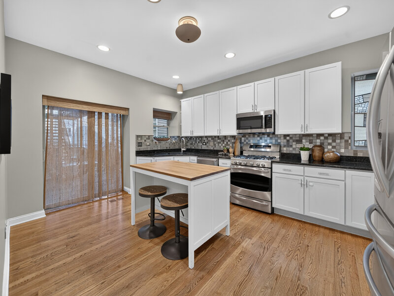 3402 W Medill Avenue Chicago IL 60647