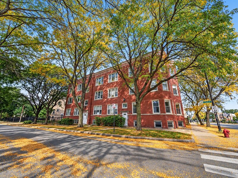 3402 W Medill Avenue Chicago IL 60647