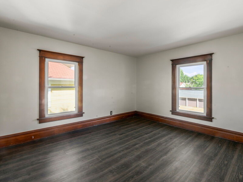 111 Warren Avenue Aurora IL 60505