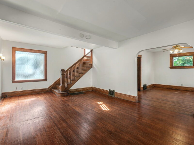 111 Warren Avenue Aurora IL 60505