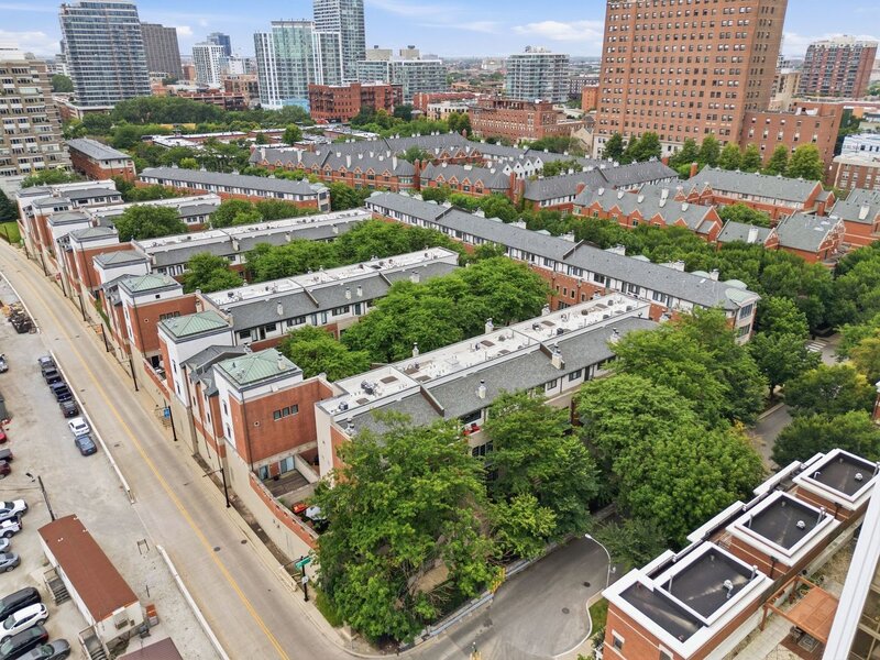 1433 S Prairie Avenue Chicago IL 60605