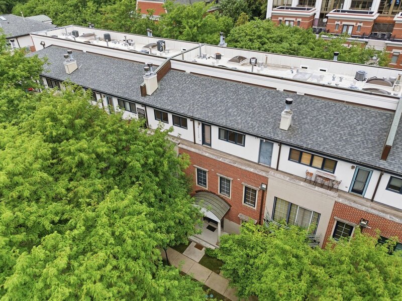 1433 S Prairie Avenue Chicago IL 60605