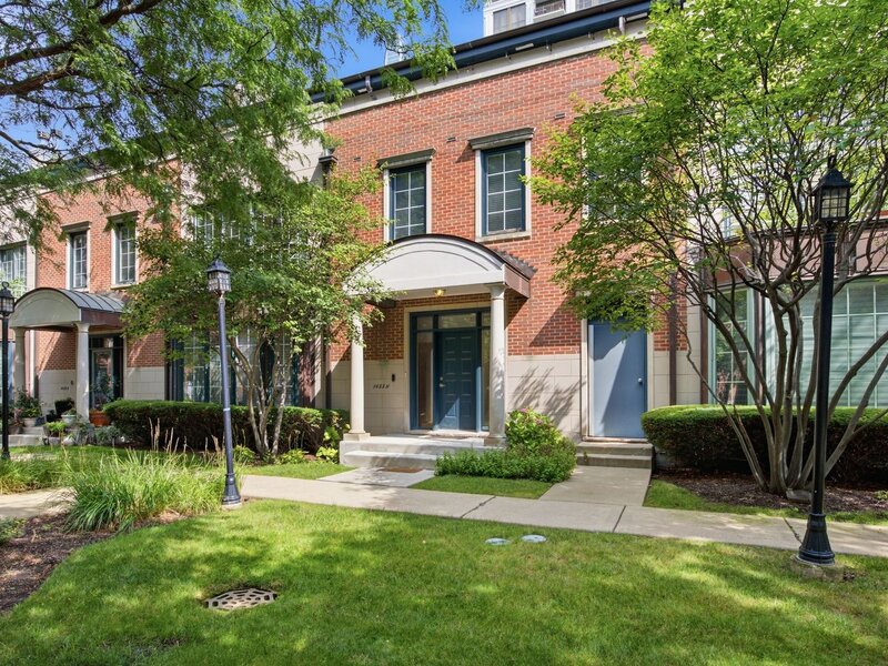 1433 S Prairie Avenue Chicago IL 60605