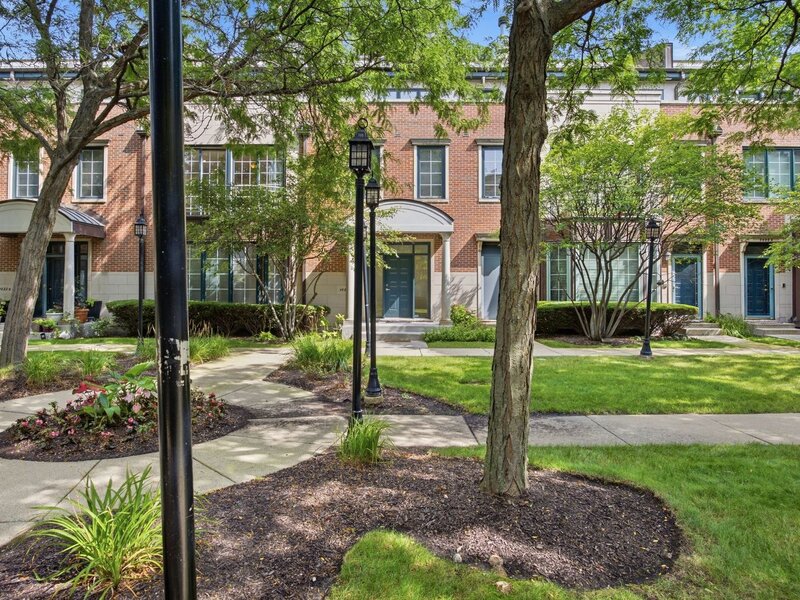 1433 S Prairie Avenue Chicago IL 60605