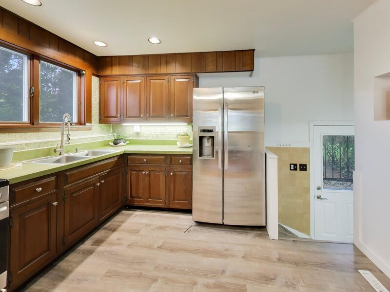 2183 Laura Lane Des Plaines IL 60018