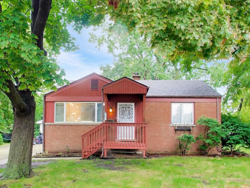 2183 Laura Lane Des Plaines IL 60018