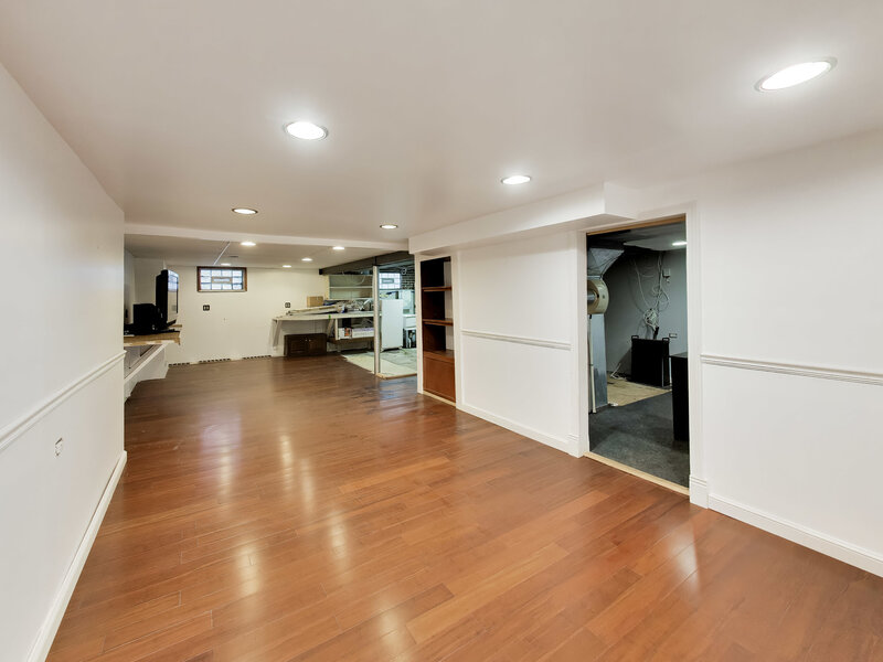 2183 Laura Lane Des Plaines IL 60018