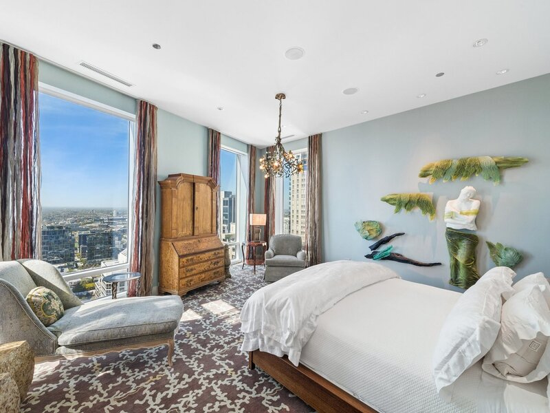 50 E Chestnut Street Chicago IL 60611