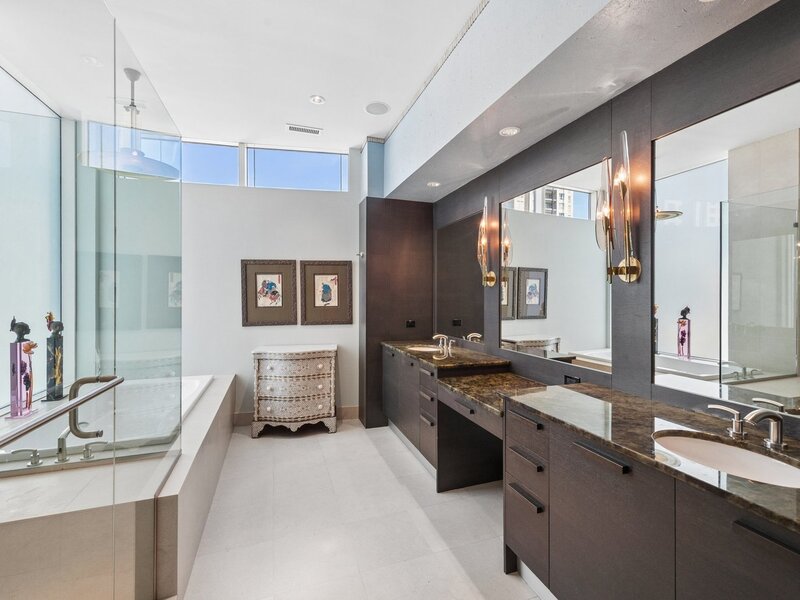 50 E Chestnut Street Chicago IL 60611