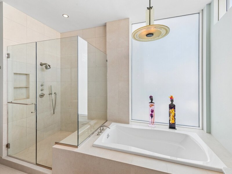 50 E Chestnut Street Chicago IL 60611