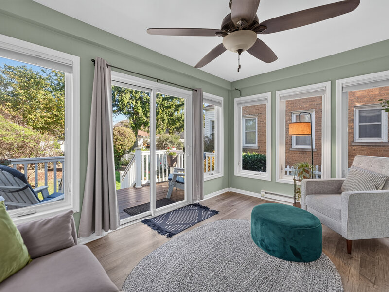 4842 W Balmoral Avenue Chicago IL 60630