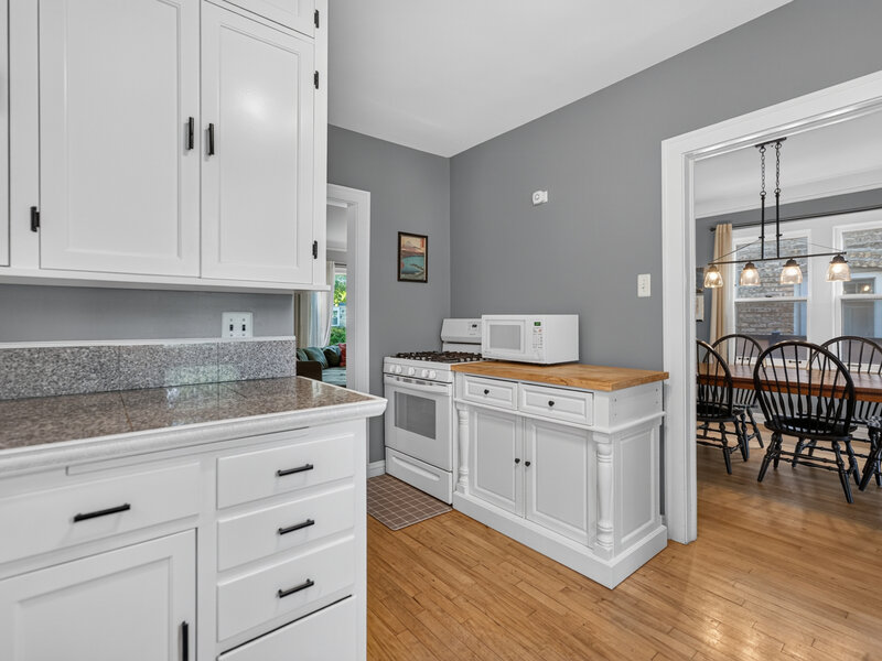 4842 W Balmoral Avenue Chicago IL 60630