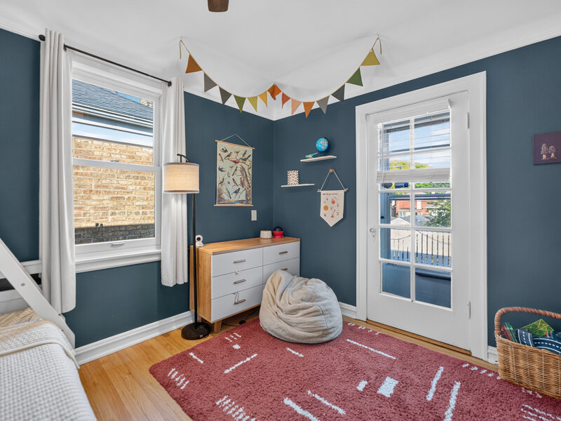 4842 W Balmoral Avenue Chicago IL 60630