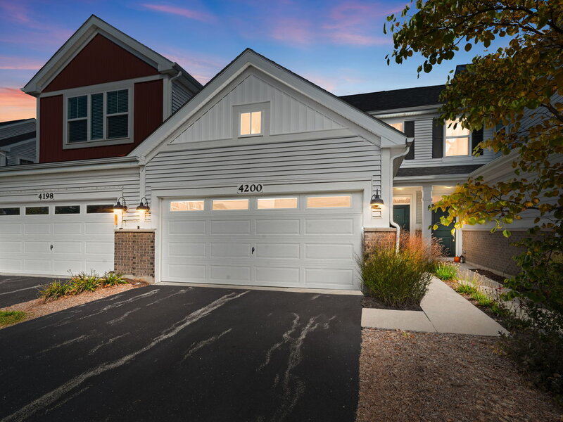 4200 Calder Lane Aurora IL 60504