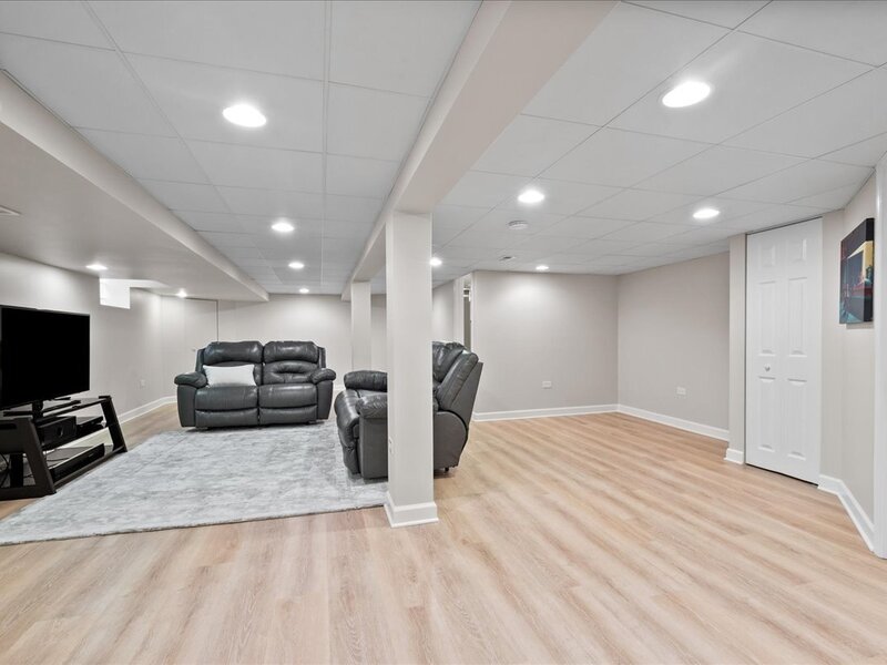 6765 W Talcott Avenue Chicago IL 60656