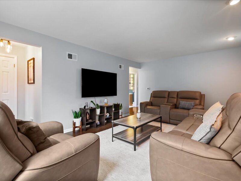 6765 W Talcott Avenue Chicago IL 60656