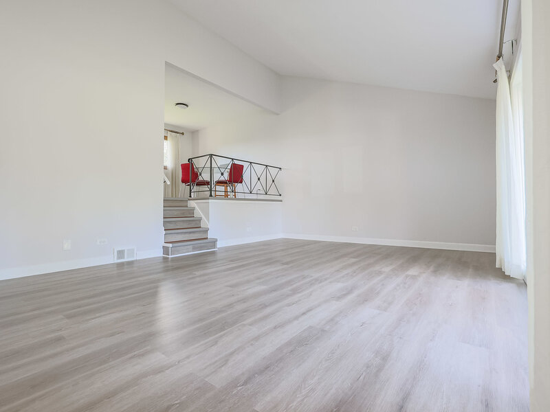 1601 N Rosetree Lane Mount Prospect IL 60056