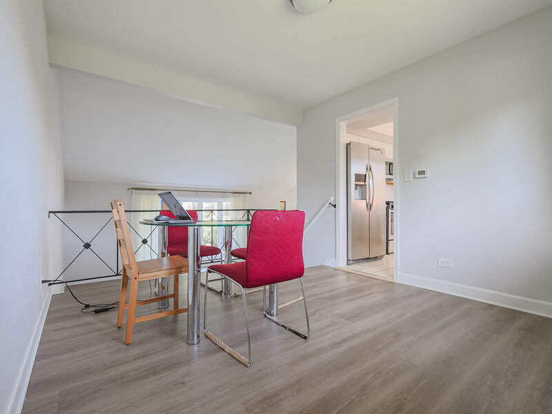 1601 N Rosetree Lane Mount Prospect IL 60056