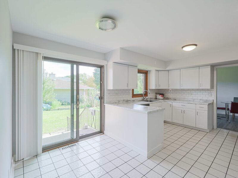 1601 N Rosetree Lane Mount Prospect IL 60056