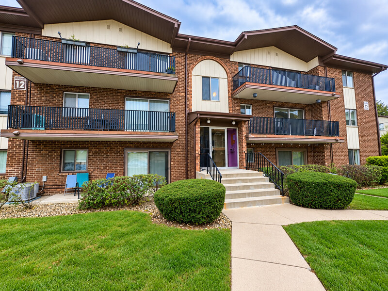 5237 James Lane Crestwood IL 60418