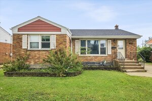 Photo of 1372 S 6th Avenue Des Plaines IL 60018