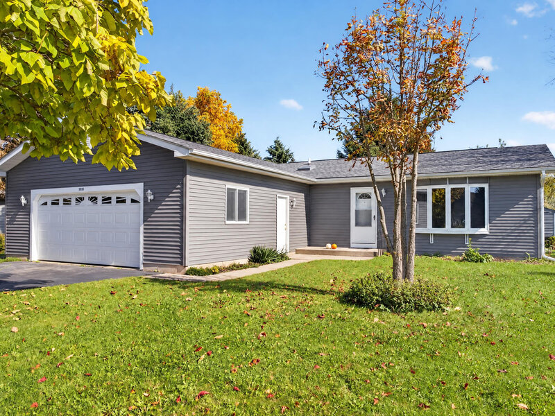 10210 Sharon Lane Hebron IL 60034