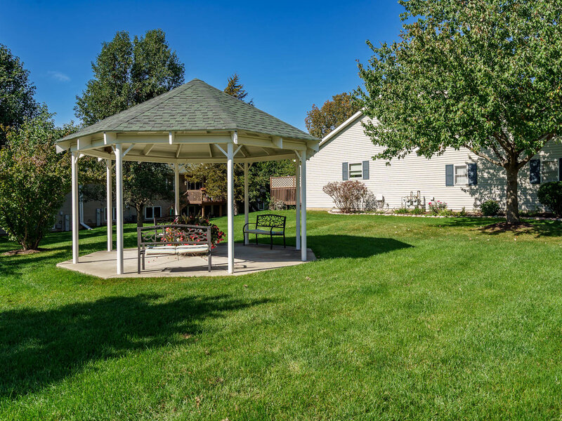 4126 Riverwood Loves Park IL 61111