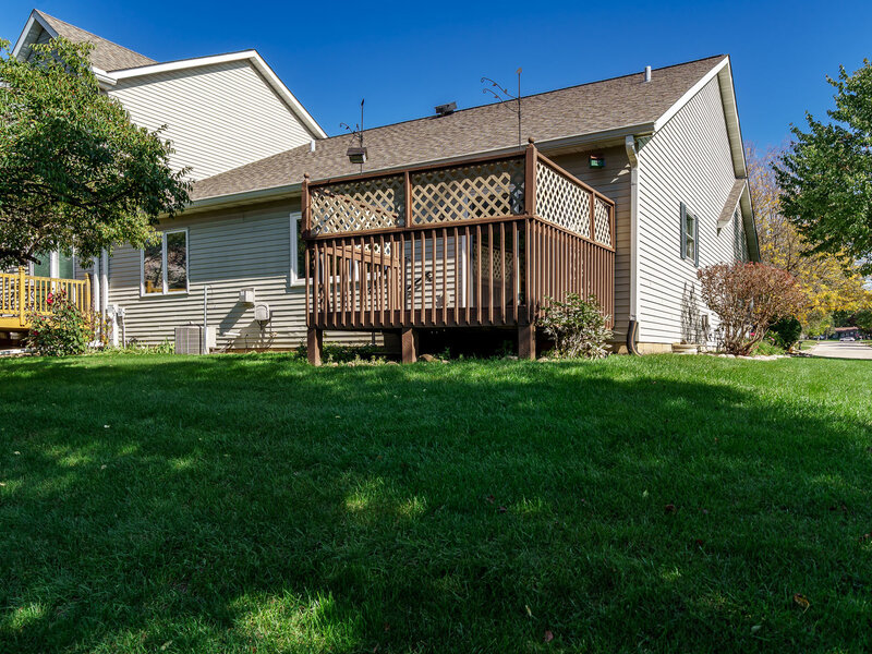 4126 Riverwood Loves Park IL 61111