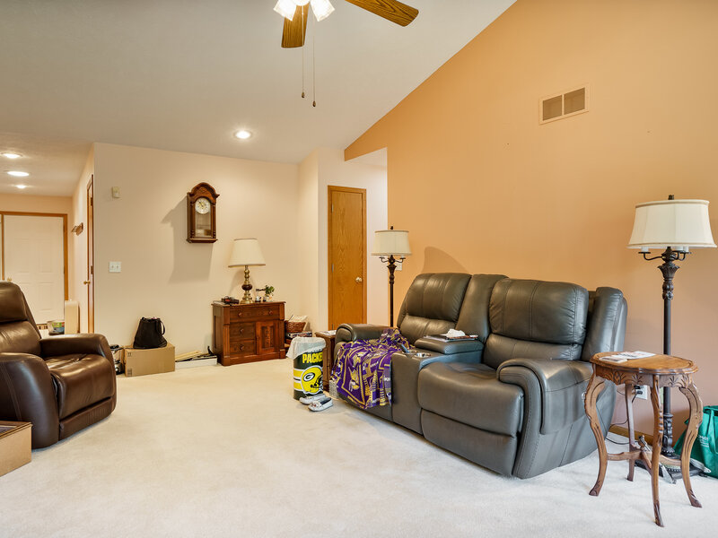 4126 Riverwood Loves Park IL 61111