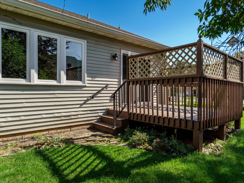 4126 Riverwood Loves Park IL 61111