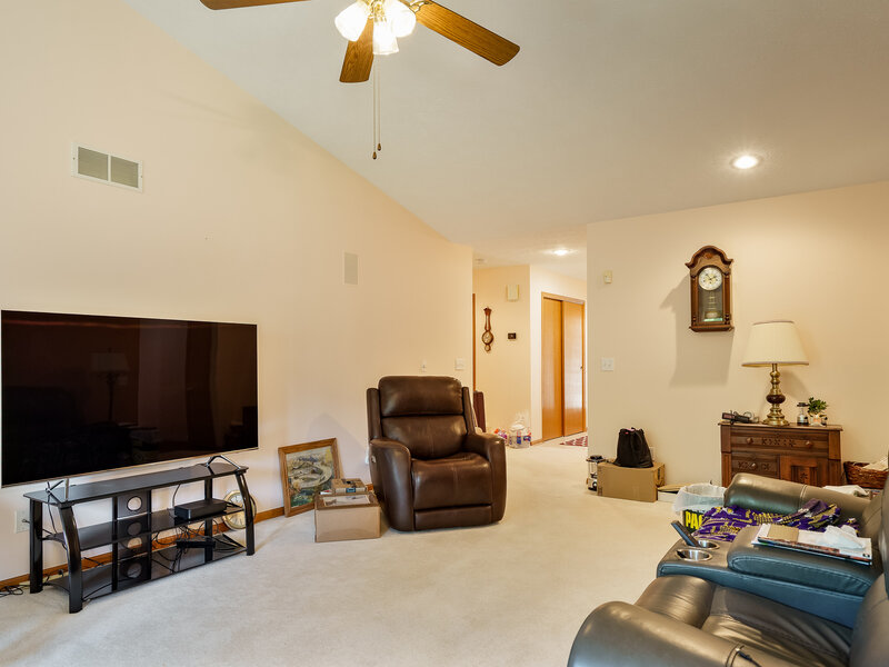 4126 Riverwood Loves Park IL 61111