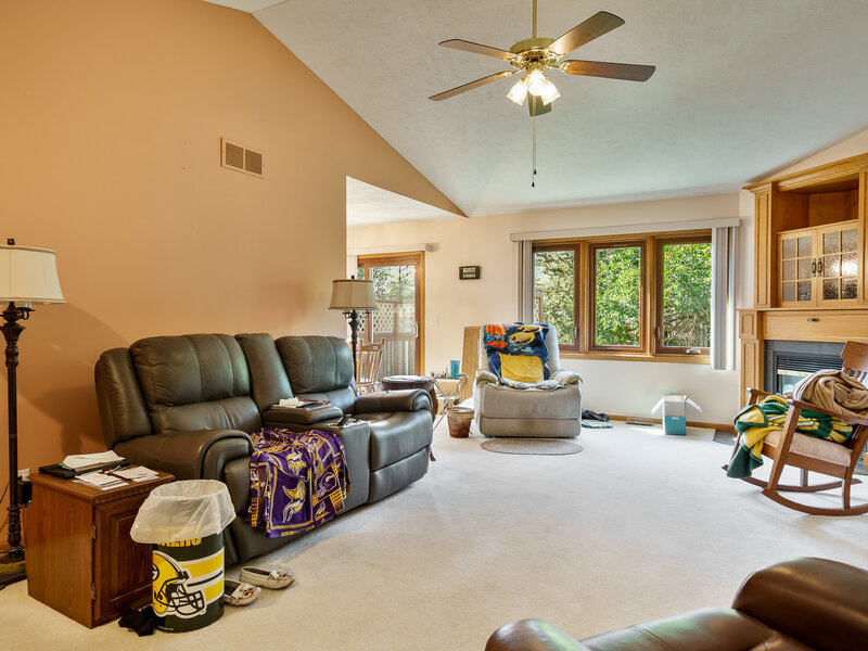 4126 Riverwood Loves Park IL 61111