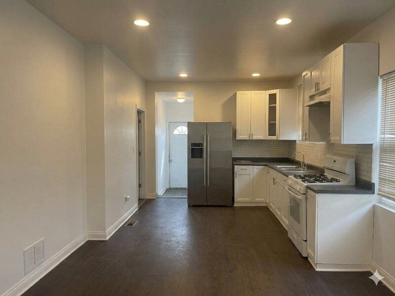 7355 S University Avenue Chicago IL 60619
