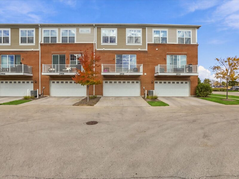 2910 Reflection Drive Naperville IL 60564